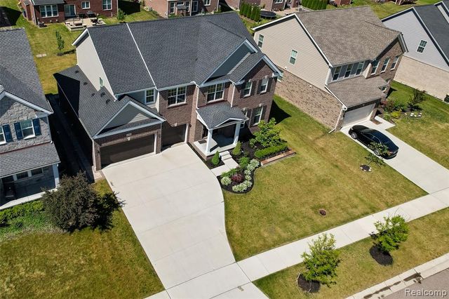 51040 Woodford Drive, Canton, MI 48188