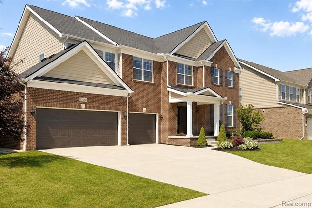 51040 Woodford Drive, Canton, MI 48188