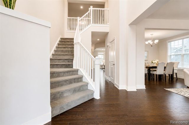 51040 Woodford Drive, Canton, MI 48188