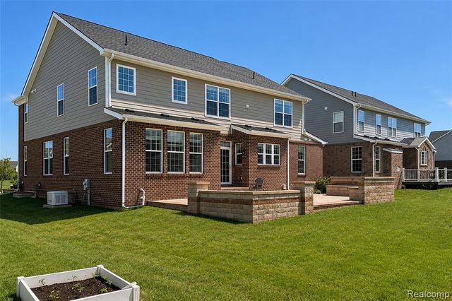 51040 Woodford Drive, Canton, MI 48188