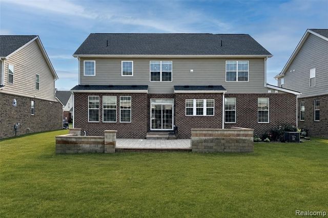 51040 Woodford Drive, Canton, MI 48188