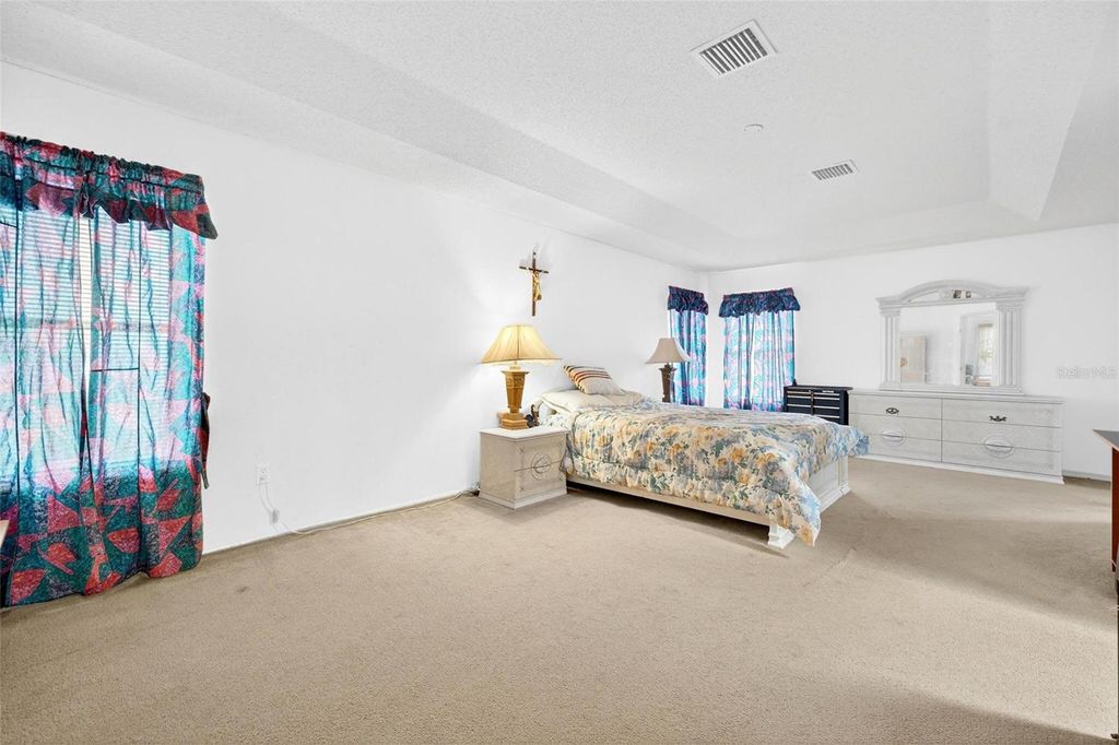 Image 22 of property listing at 11969 OLD GLORY DR, Orlando, FL 32837