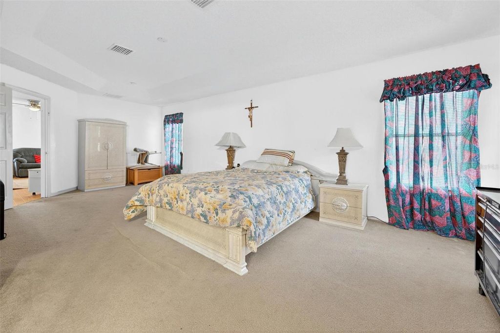 Image 26 of property listing at 11969 OLD GLORY DR, Orlando, FL 32837