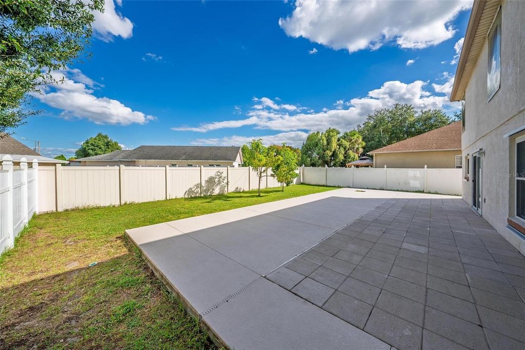 Image 42 of property listing at 11969 OLD GLORY DR, Orlando, FL 32837