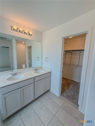 725 Bronco Billy Drive, Jarrell, TX 76537