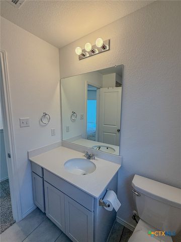 725 Bronco Billy Drive, Jarrell, TX 76537