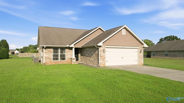 105 Denton Drive, Huntsville, AL 35811