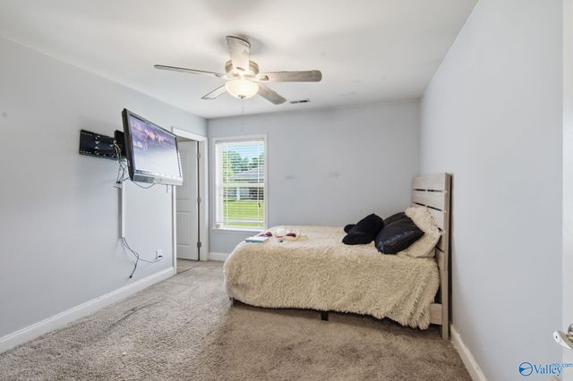 105 Denton Drive, Huntsville, AL 35811