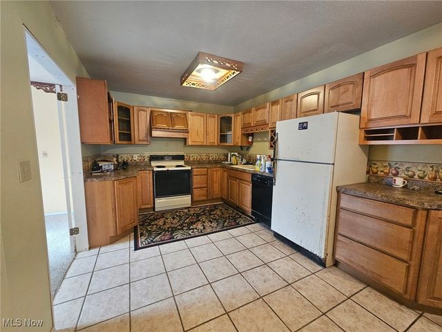 10060 Hazelton Road, Streetsboro, OH 44241