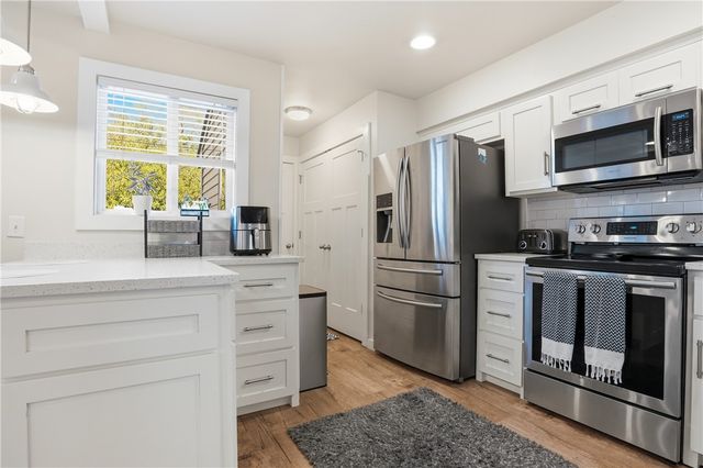 805 Mallery Street B, St Simons Island, GA 31522