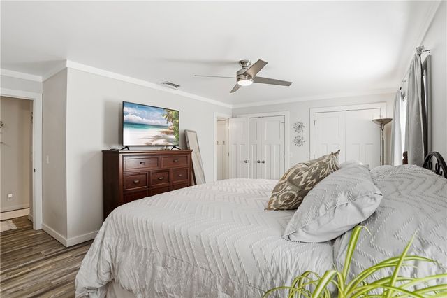 805 Mallery Street B, St Simons Island, GA 31522