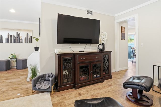 805 Mallery Street B, St Simons Island, GA 31522