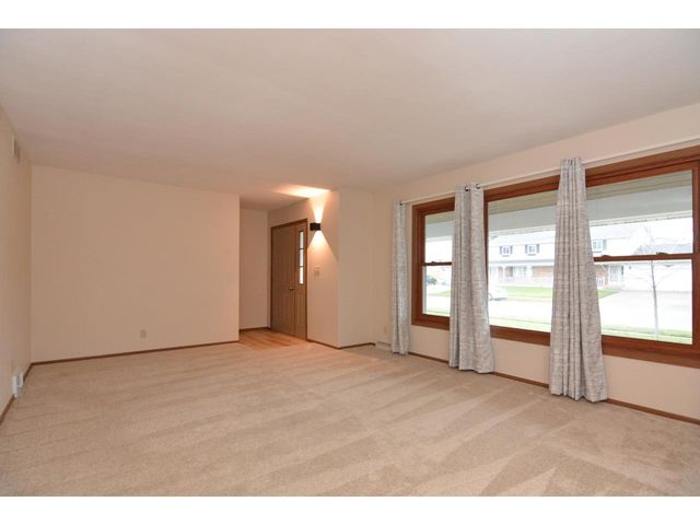 803 Centennial Parkway, Waunakee, WI 53597