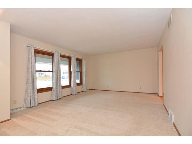 803 Centennial Parkway, Waunakee, WI 53597