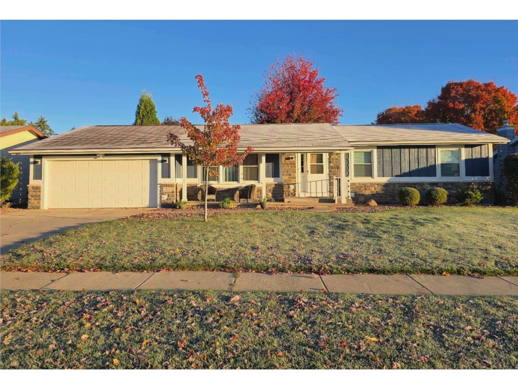 803 Centennial Parkway, Waunakee, WI 53597