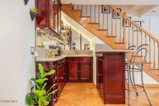 18102 Burbank Boulevard 29, Tarzana, CA 91356