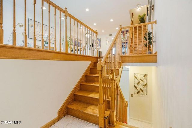 18102 Burbank Boulevard 29, Tarzana, CA 91356
