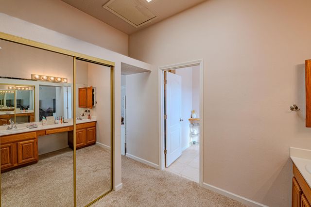 2525 Cabezon Drive NE, Rio Rancho, NM 87144