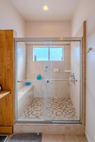 2525 Cabezon Drive NE, Rio Rancho, NM 87144