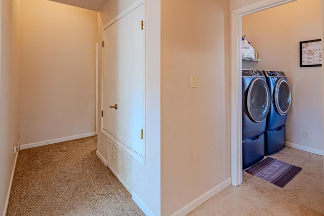 2525 Cabezon Drive NE, Rio Rancho, NM 87144