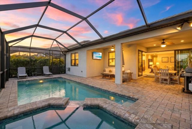 5904 BLUESTAR COURT, Lakewood Ranch, FL 34211