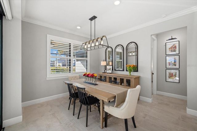 5904 BLUESTAR COURT, Lakewood Ranch, FL 34211