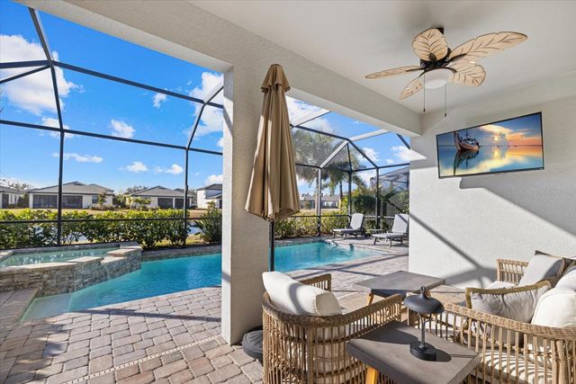 5904 BLUESTAR COURT, Lakewood Ranch, FL 34211