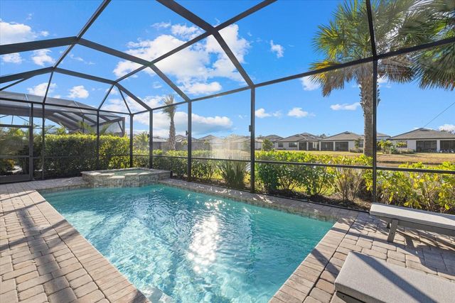 5904 BLUESTAR COURT, Lakewood Ranch, FL 34211