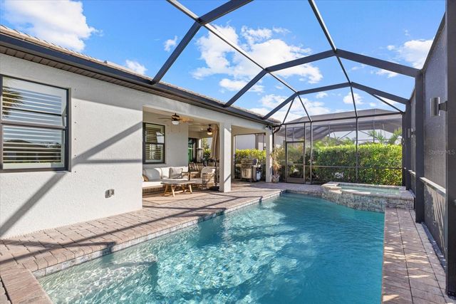 5904 BLUESTAR COURT, Lakewood Ranch, FL 34211