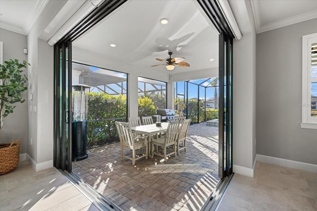 5904 BLUESTAR COURT, Lakewood Ranch, FL 34211