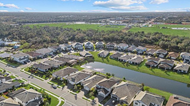 5904 BLUESTAR COURT, Lakewood Ranch, FL 34211