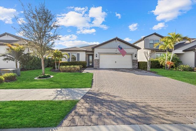 5904 BLUESTAR COURT, Lakewood Ranch, FL 34211