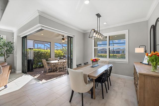 5904 BLUESTAR COURT, Lakewood Ranch, FL 34211