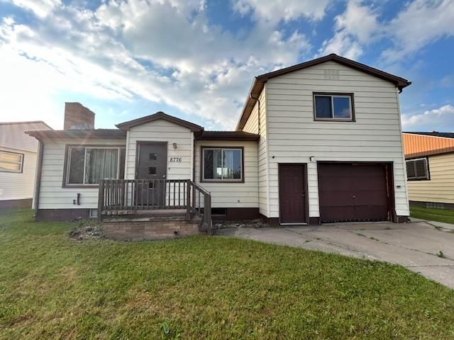 8776 Merritt Pl, Mountain Iron, MN 55768