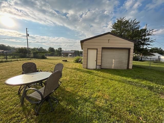 8776 Merritt Pl, Mountain Iron, MN 55768