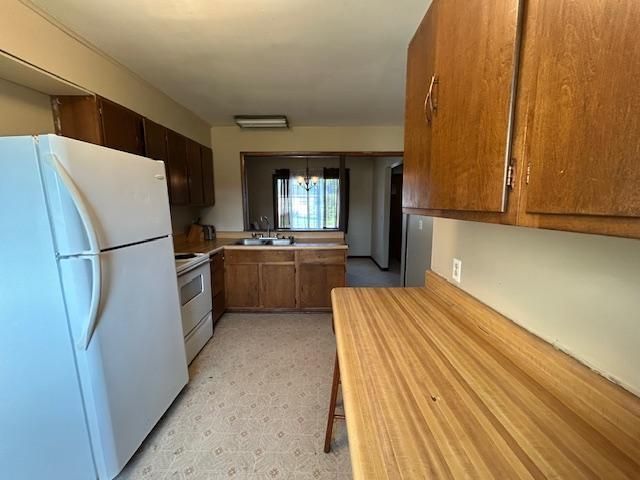 8776 Merritt Pl, Mountain Iron, MN 55768