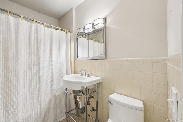 2 Salisbury Point 4E, Nyack, NY 10960