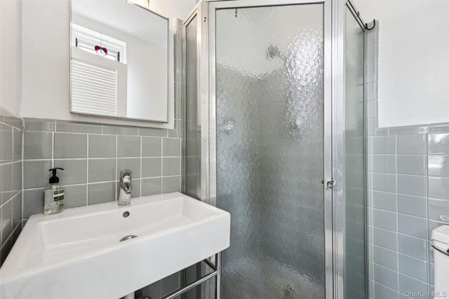 2 Salisbury Point 4E, Nyack, NY 10960