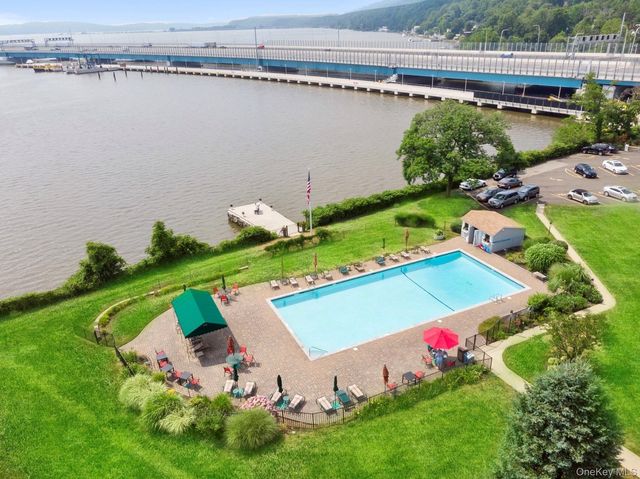 2 Salisbury Point 4E, Nyack, NY 10960