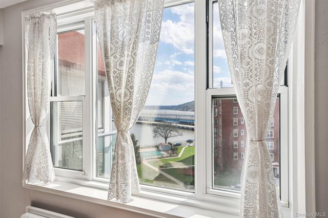 2 Salisbury Point 4E, Nyack, NY 10960