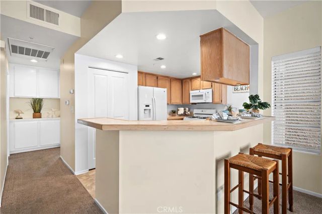 4581 Warner Avenue 202, Huntington Beach, CA 92649