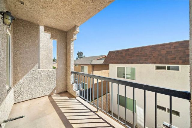 4581 Warner Avenue 202, Huntington Beach, CA 92649