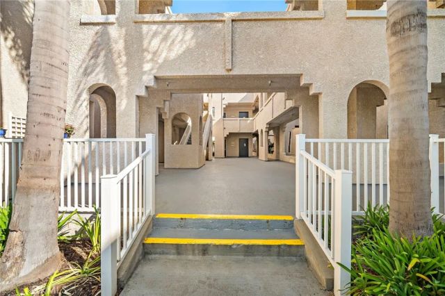4581 Warner Avenue 202, Huntington Beach, CA 92649