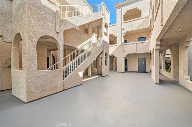 4581 Warner Avenue 202, Huntington Beach, CA 92649