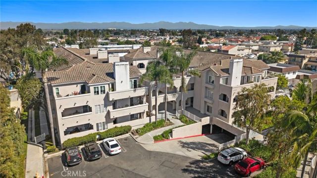 4581 Warner Avenue 202, Huntington Beach, CA 92649