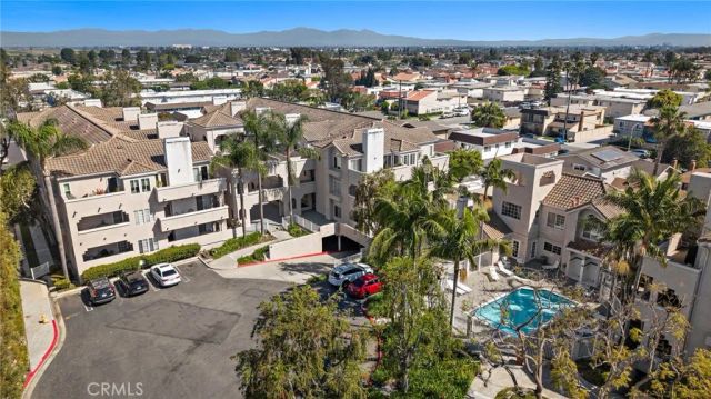 4581 Warner Avenue 202, Huntington Beach, CA 92649