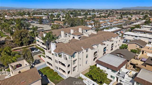 4581 Warner Avenue 202, Huntington Beach, CA 92649