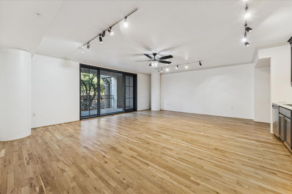 3030 Post Oak Boulevard 203, Houston, TX 77056