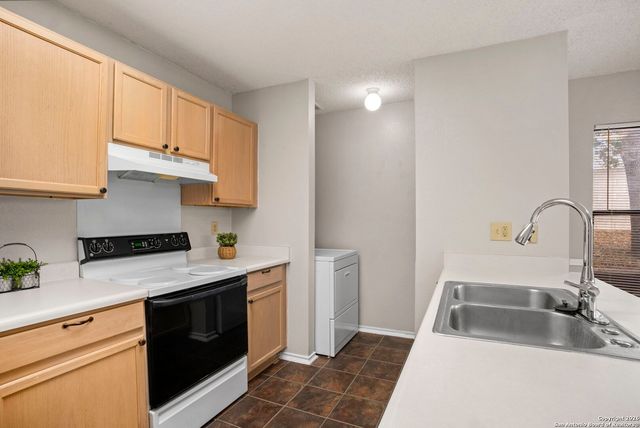 5007 Taylor Kenton, San Antonio, TX 78240