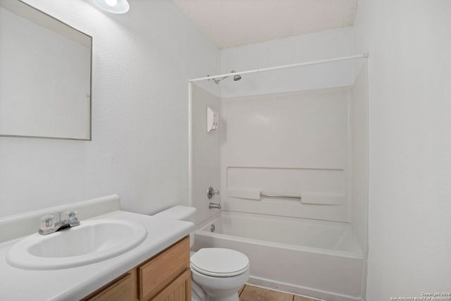 5007 Taylor Kenton, San Antonio, TX 78240